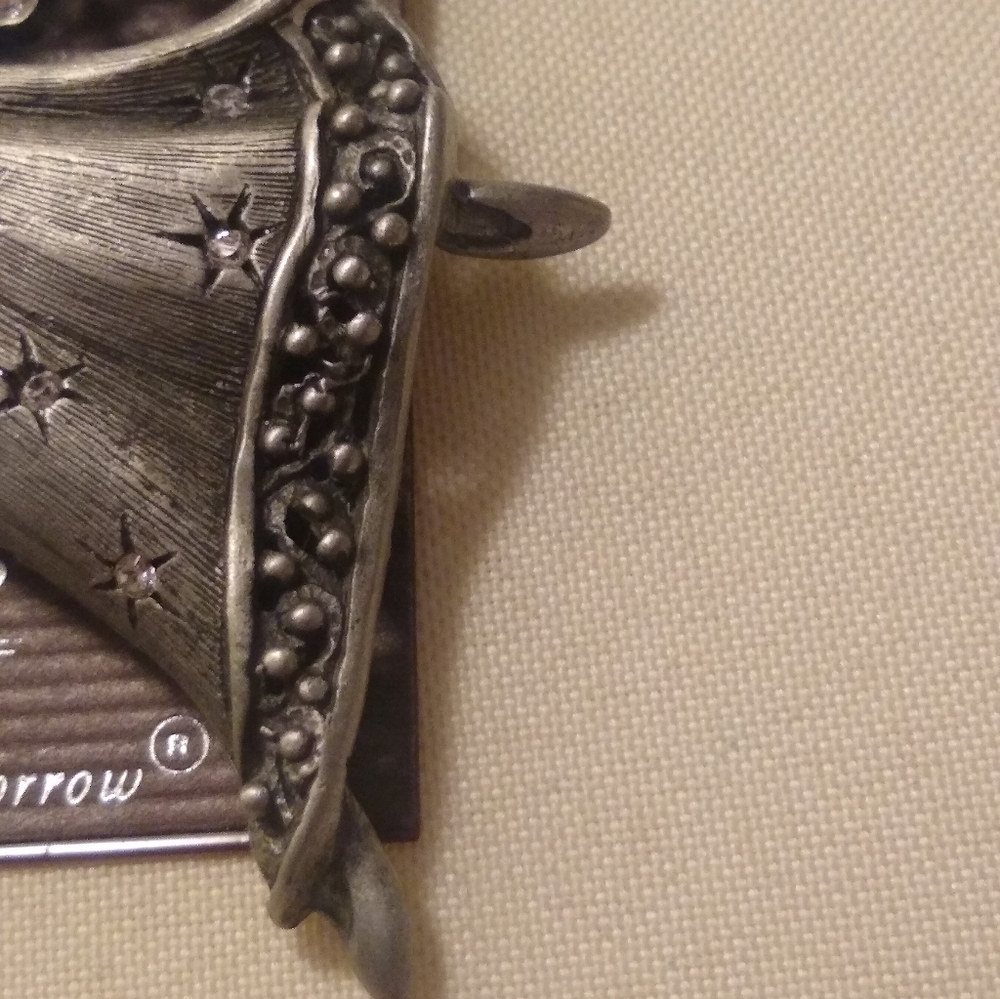 Vintage Signed JJ Pewter Trumpeting Angel Brooch - Picture 4 of 6